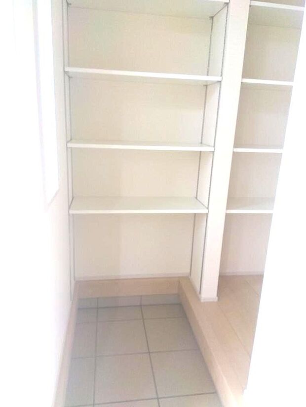 同施工例シューズボックス