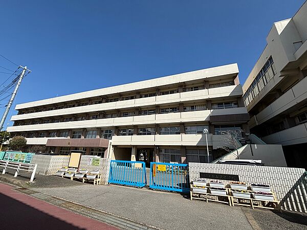 船橋市立三山東小学校まで徒歩7分