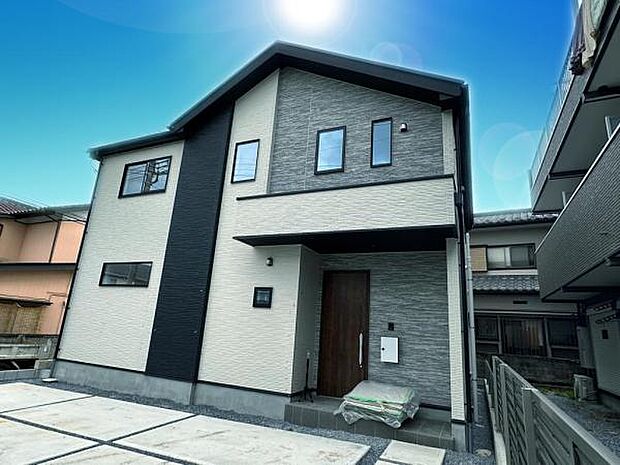 2路線利用可能な利便性の高い限定1棟です。