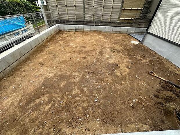 広々お庭が自慢♪ ガーデニング等、あなたの自由に使ってください。