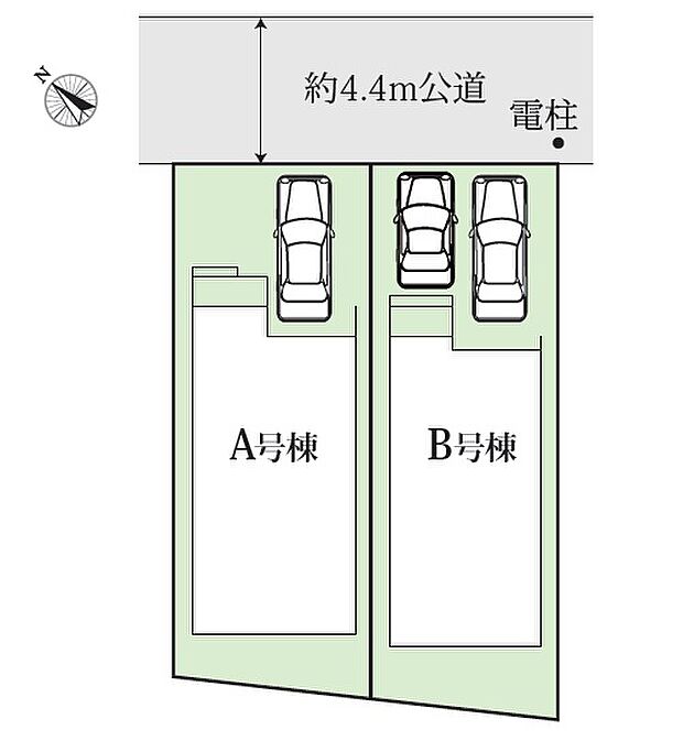 前面道路は4.4m。カースペースは車種により1〜2台分。