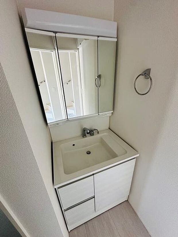 機能面でも使いやすい伝面台です。