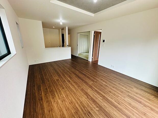 2号棟 縦長リビングで、家族の居場所が分かりやすいです。