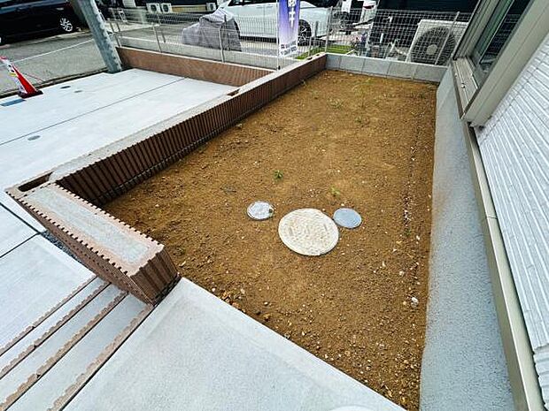 1号棟 お庭スペースも確保したゆとりの敷地。