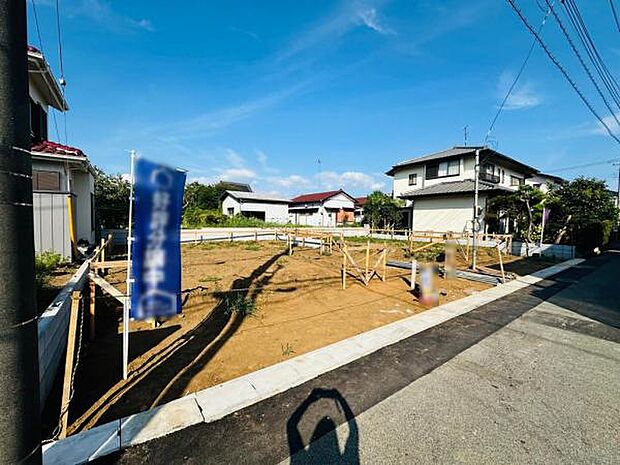 8/29撮影 現在は更地です。これから基礎工事が始まっていきます。