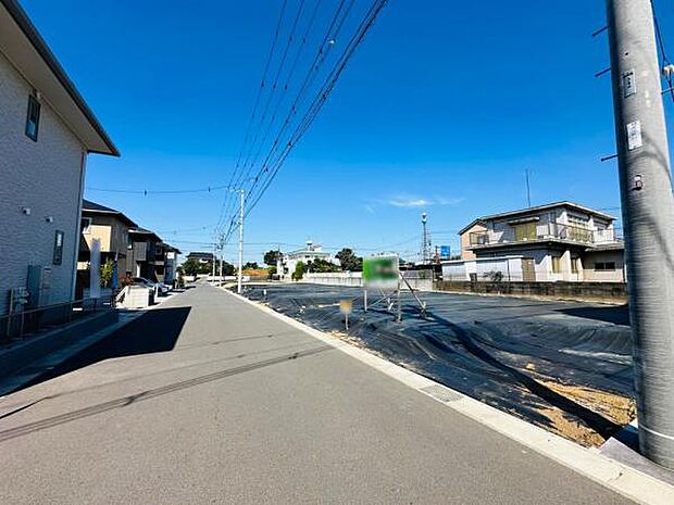 区画整理のされた分譲地内で新生活を始められます。