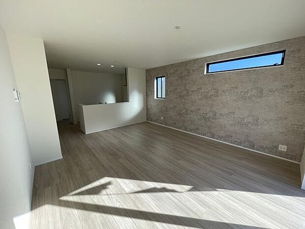 D号棟 上部に窓があり、人目が気にならずに採光を確保できています。