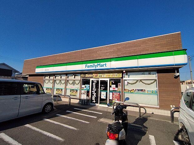 ファミリーマート 道野辺中央店まで徒歩9分