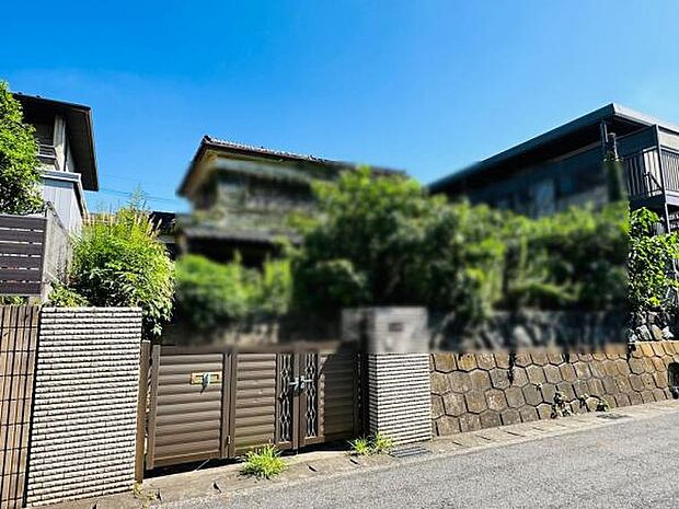 9/26撮影 現地の様子です。現在建物解体前です。これから春の完成に向けて準備が進んでいきます。