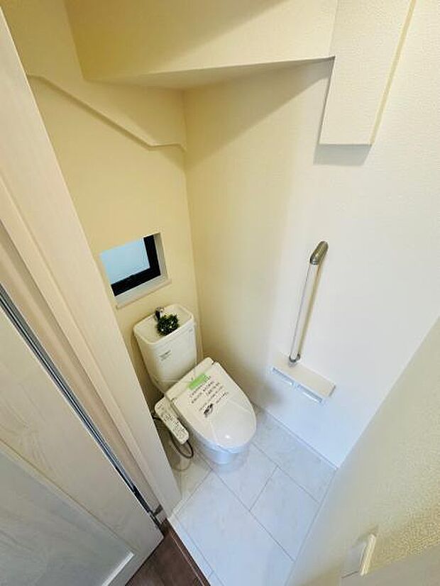 A号棟 必要な機能が揃ったお手洗いです。