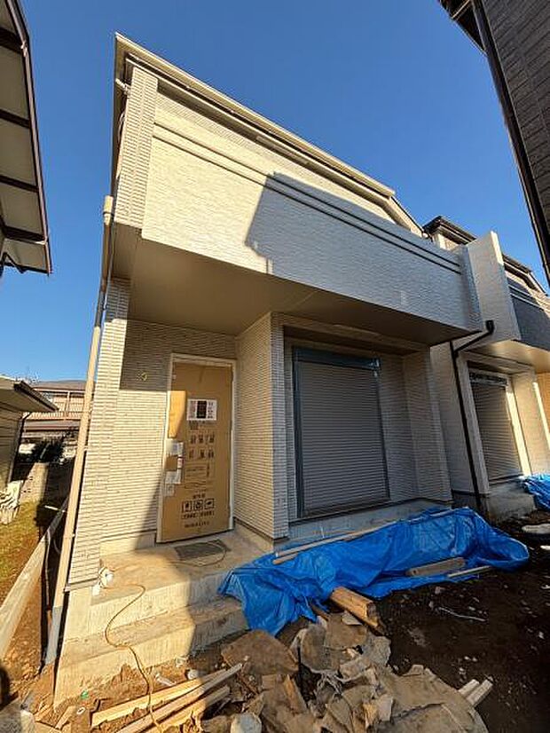 A号棟 明るい色合いが印象的なA号棟です。