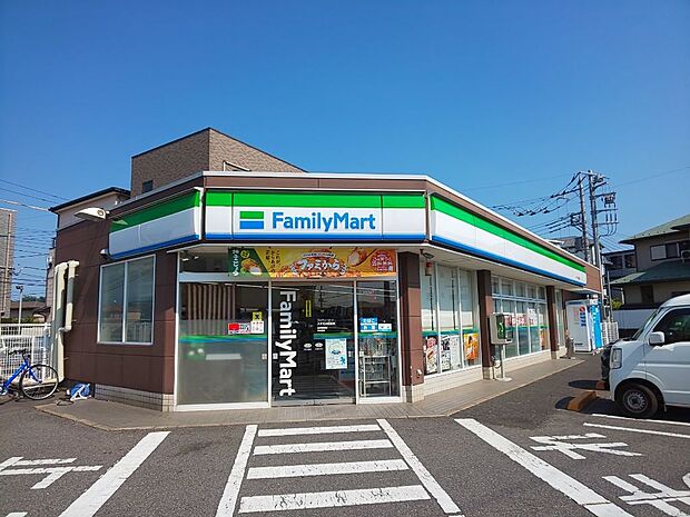 ファミリーマート 八千代大和田店　徒歩8分
