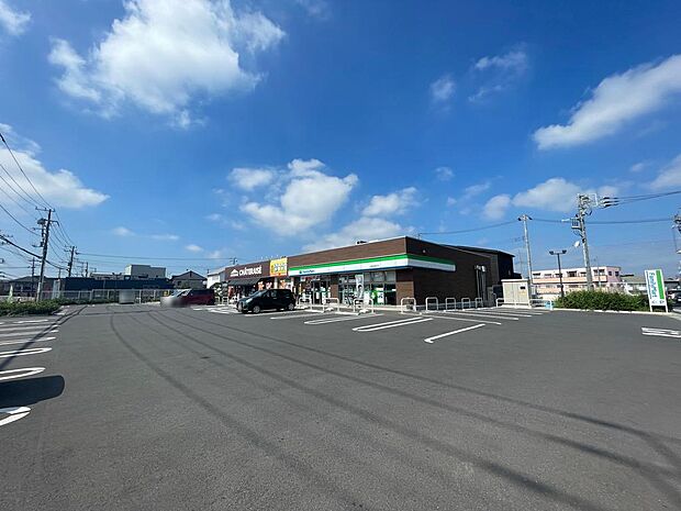 ファミリーマート 船橋田喜野井店まで徒歩3分