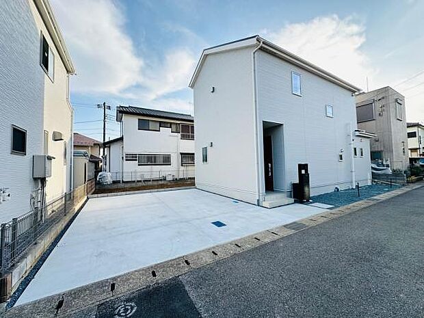 53坪の土地で駐車場もお庭も広々、ゆとりの生活が叶います♪