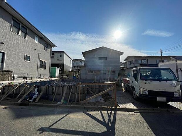 12/8撮影 建物基礎工事が着々と進んでいます。