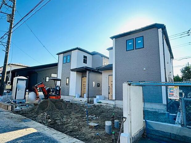 12/5撮影 足場が外れ、外観のお披露目となりました。残すは内装と外構のみです。