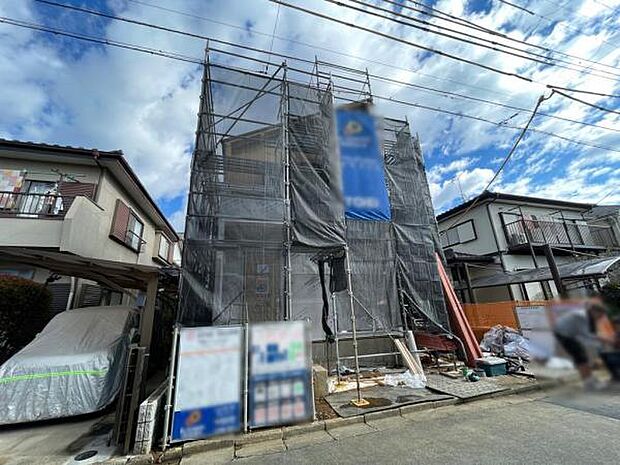 上棟しました。完成は26年1月頃の予定です。（25年11月10日撮影）