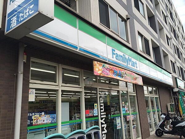 ファミリーマート 幕張本郷七丁目店まで徒歩13分