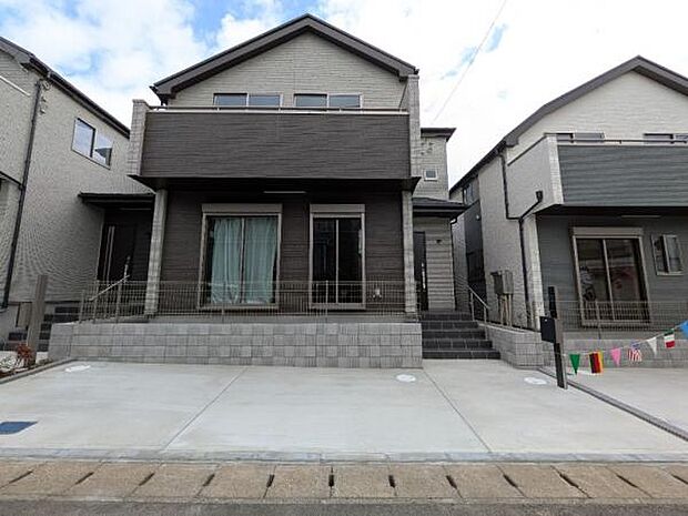 C号棟 号棟によって少しずつ外観も間取りも特徴があります。今ならお好きな1棟をお選びいただけます。