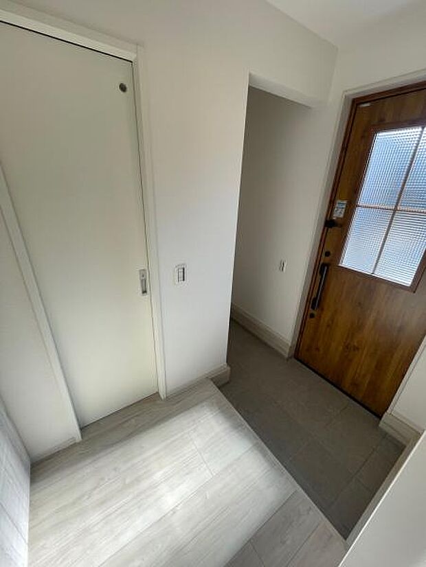 コンパクトな無駄のないホールが魅力的。