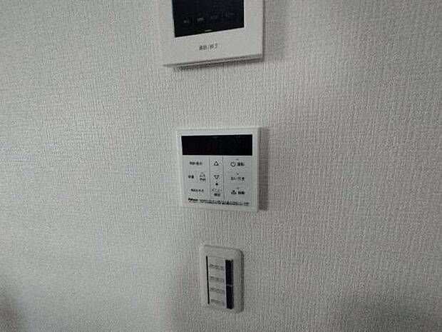 忙しくてもワンタッチでお湯張りが可能な給湯パネルです。