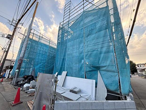 11/14撮影 11月中旬には上棟が済み、完成間近となりました。