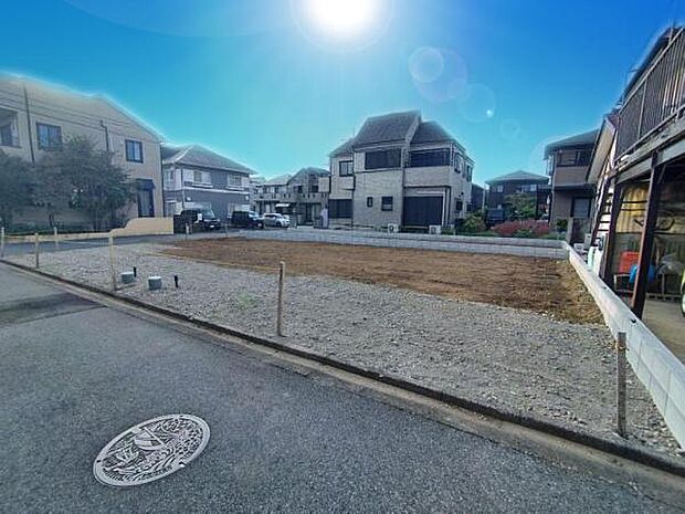 9/22撮影 住環境充実な好立地の全3棟。是非現地ご覧ください。