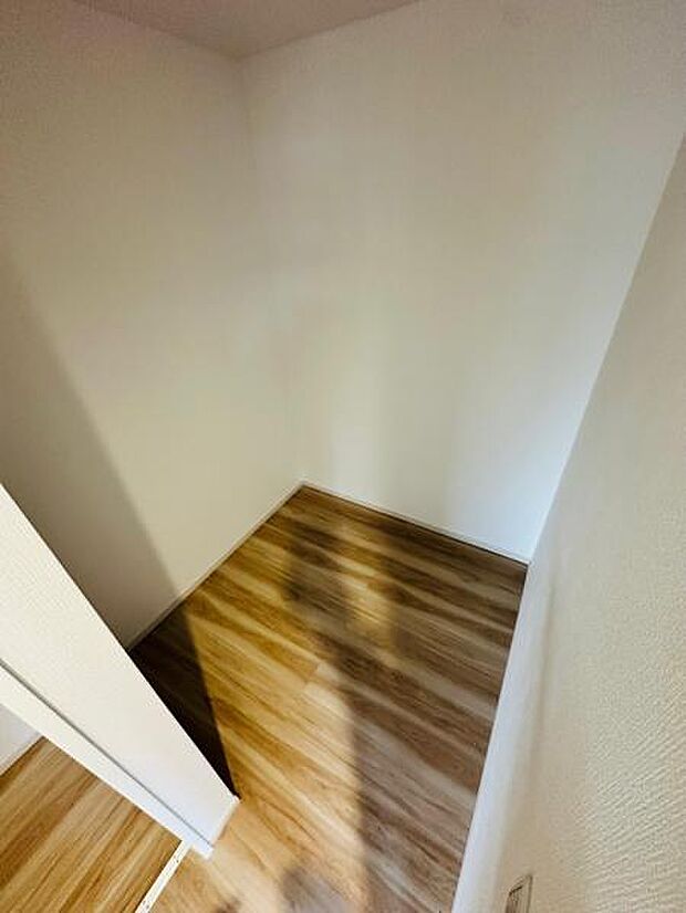 11.7帖の主寝室から約2帖分のウォークインクローゼットが利用できます。