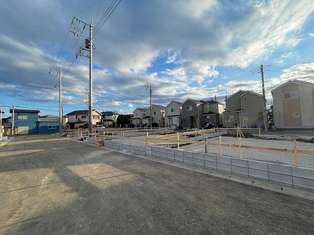 タイプの違う全14棟の分譲地です。詳細はお問い合わせください。