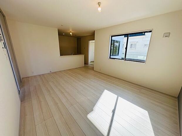 16.75帖のリビングは解放感もあり、居心地のいい空間です。