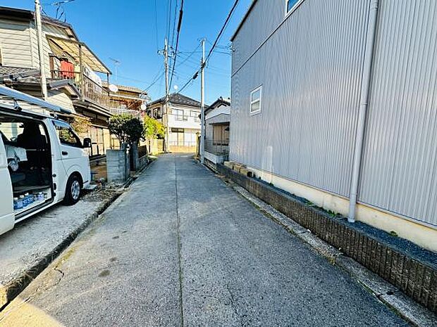 閑静な住宅街で、落ち着いて暮らすことができます。