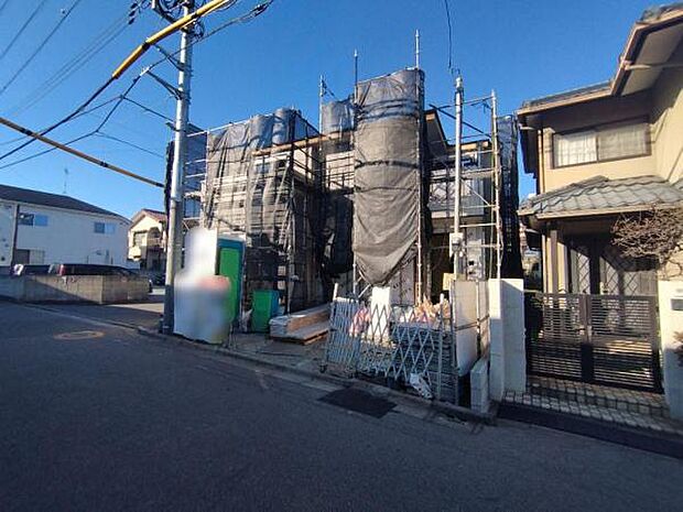 1/8撮影 足場が組まれ、建物の大きさが分かるようになってきました。