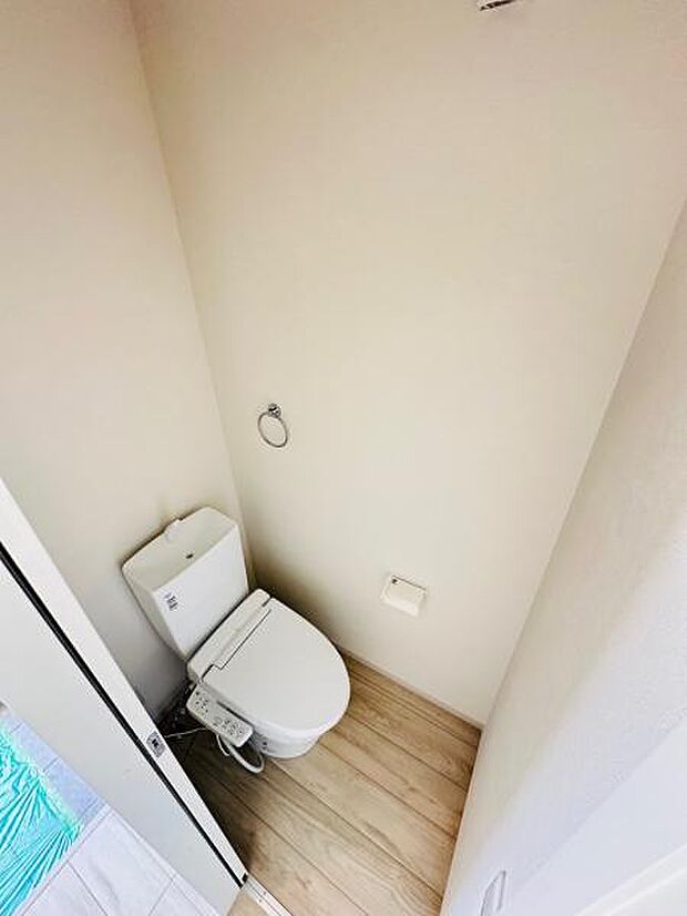 各階にあるトイレはもちろんウォシュレット機能付き。