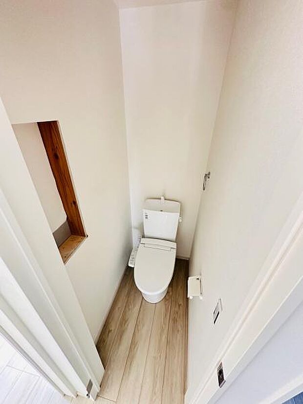 各階にあるトイレはもちろんウォシュレット機能付き。