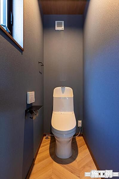 トイレ施工例（TIOMOオプション仕様） タンクレス等の種類もお選びいただけます。ご希望をお聞かせください。