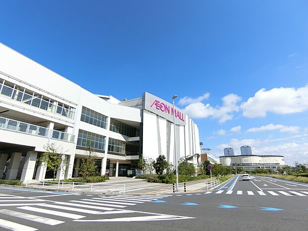 イオンモール幕張新都心まで徒歩25分 4つのモールで構成された大型ショッピングモール。2023年に開業された「幕張豊砂」駅もすぐの施設。