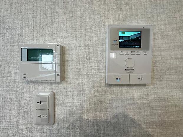 通話や録画も簡単なTVモニター付きインターフォンがあるので安心です。