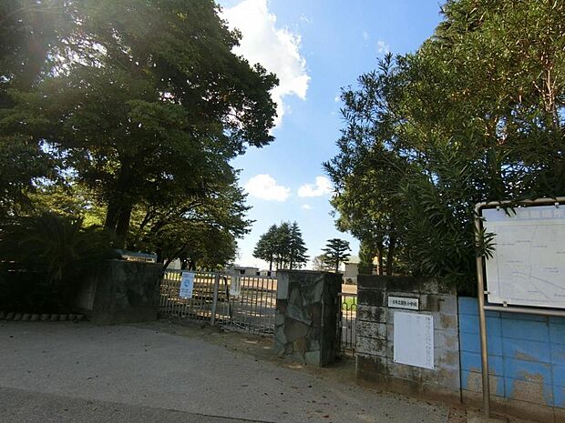千葉市立園生小学校まで徒歩4分