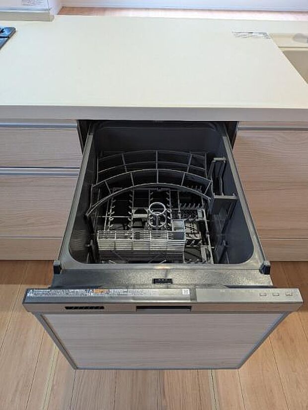 毎日の洗い物の負担を助けるビルトイン食洗器です。