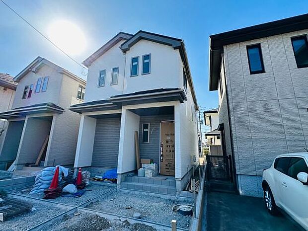 1/30撮影 A号棟の様子です。外観のお披露目となりました。