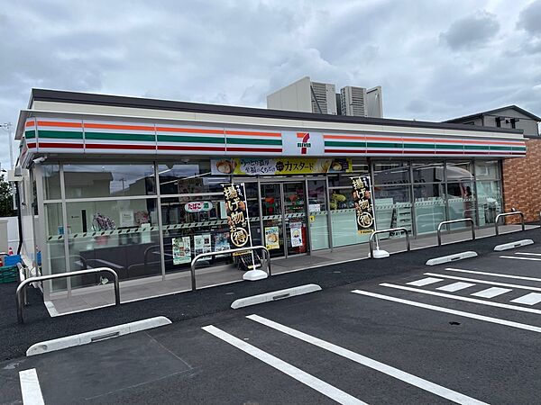 セブン-イレブン 東習志野5丁目店まで徒歩11分