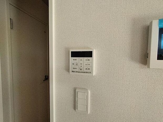 忙しくてもワンタッチでお湯張りが可能な給湯パネルです。