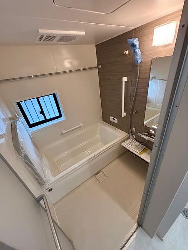 ゆったりと一日の疲れを癒せるバスルーム。