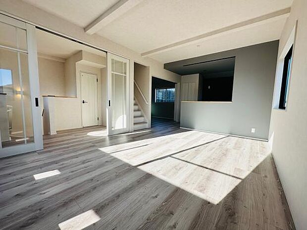 景色が良い2階リビング。毎日の眺望が良い、なかなか無い条件ですね。