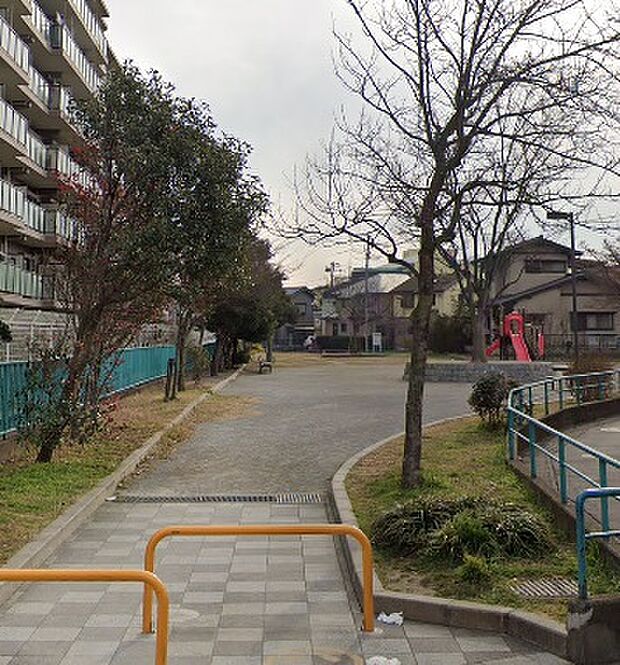 幕張町あんず公園まで徒歩2分