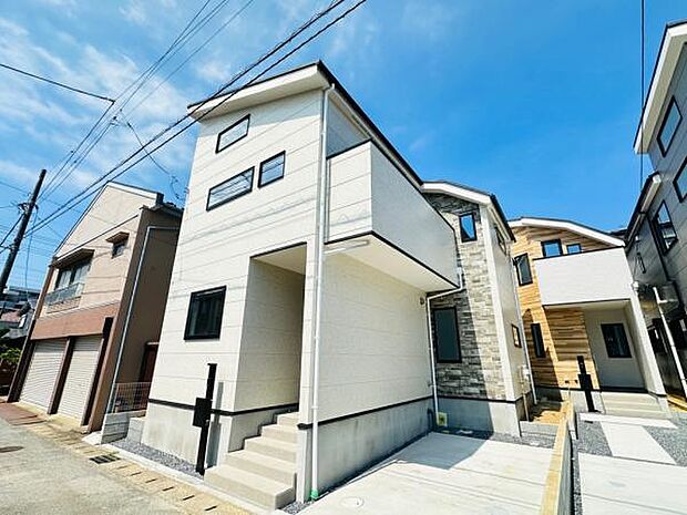 3号棟 現在工事が進められている3号棟。内見できるまでもう少しです。