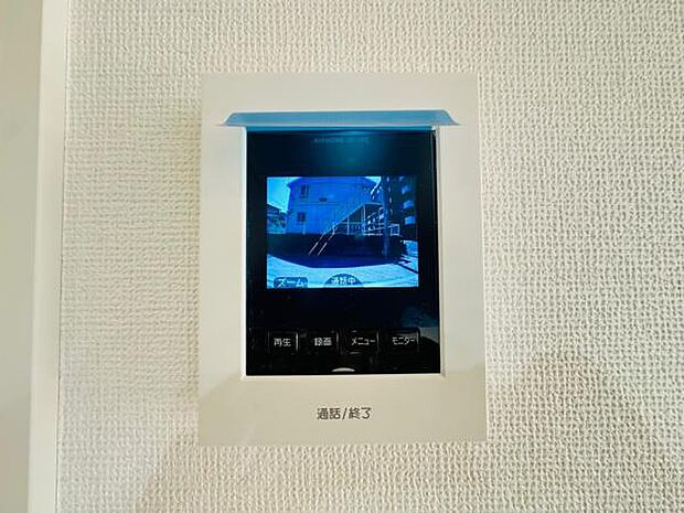 通話や録画も簡単なTVモニター付きインターフォンです。