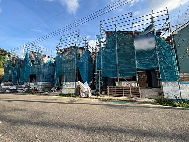 7/19撮影 建物工事が進んできました。建物の大きさが分かるようになっています。