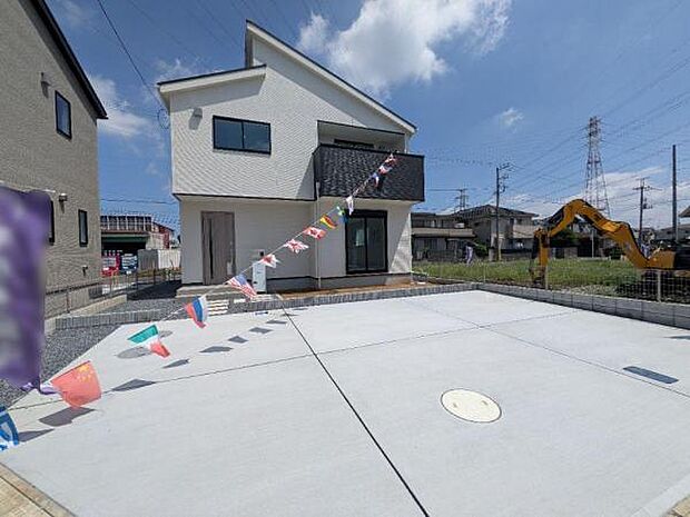 9号棟 閑静な住宅街に映える外観です。完成済みの為、内見可能です。