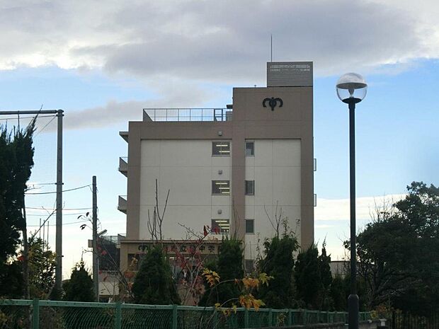 船橋市立湊中学校まで徒歩13分